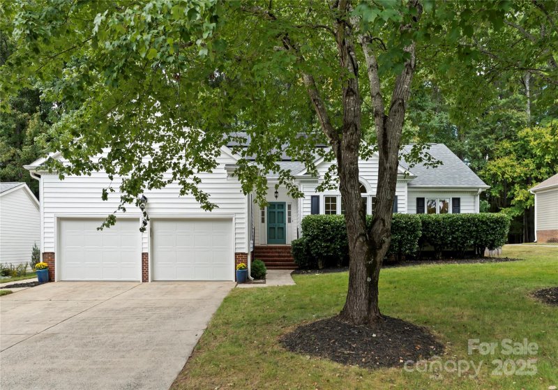 9612 Stanton Green Court