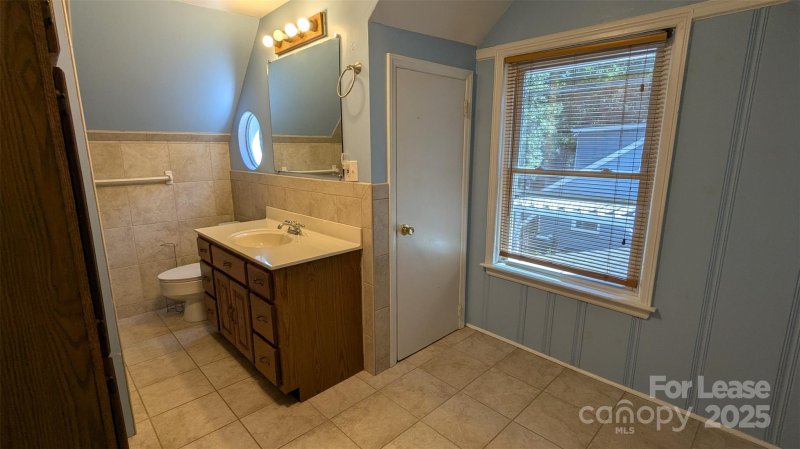 Property image 4 at 1507 Woodland Drive, Charlotte, NC 28205