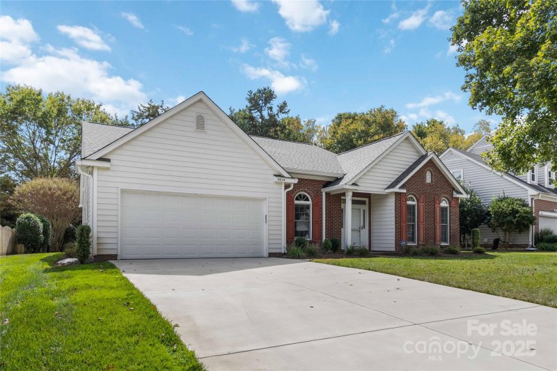 Property image 2 of 4654 Habersham Court in Sheffield Manor, Concord, NC 28027