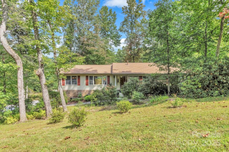 Property image 2 of 238 Park Lane in Haywood Knolls, Hendersonville, NC 28791