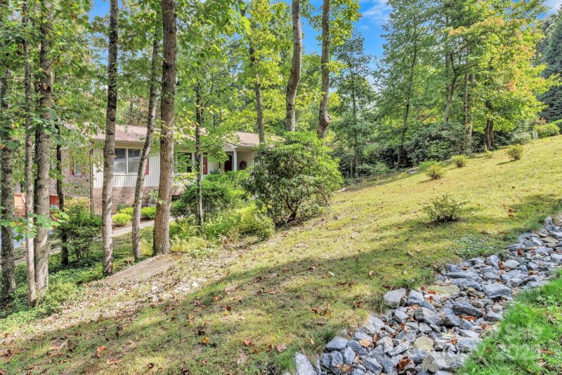 Property image 3 of 238 Park Lane in Haywood Knolls, Hendersonville, NC 28791