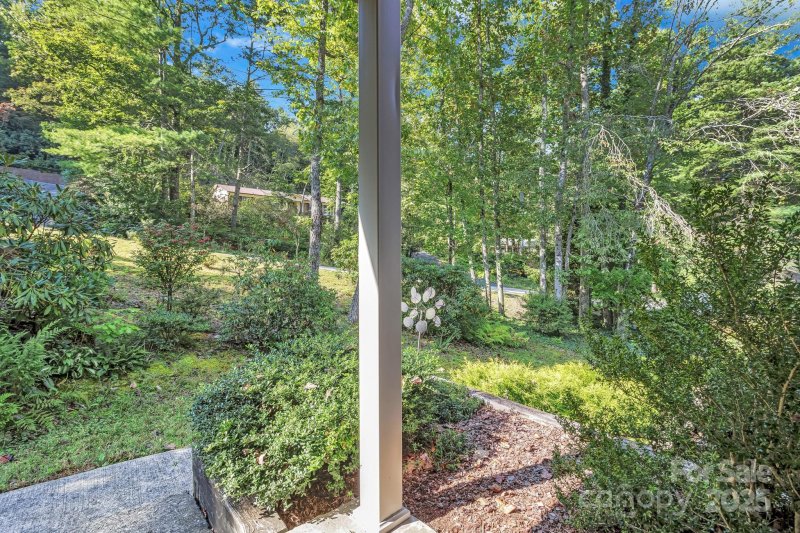Property image 5 of 238 Park Lane in Haywood Knolls, Hendersonville, NC 28791
