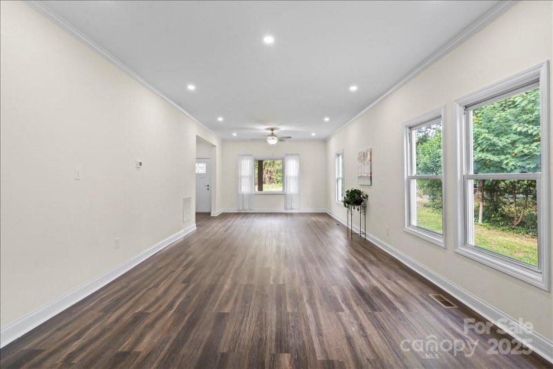 Property image 5 of 703 Rankin Avenue in Madora, Mount Holly, NC 28120