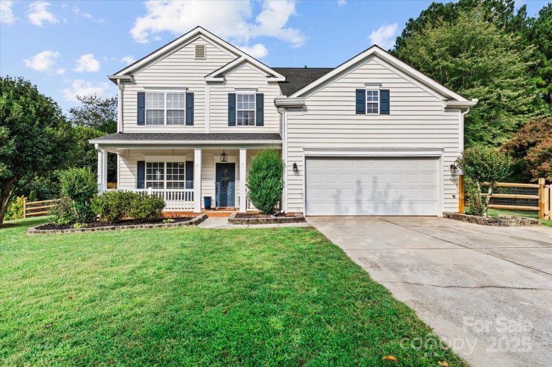 Property image 5 of 131 Spring Grove Drive in Wyndham Shores, Mooresville, NC 28117