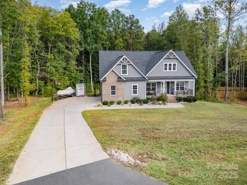 Property image 2 of 8045 Smooth Stone Court in Sanders Landing, Clover, SC 29710