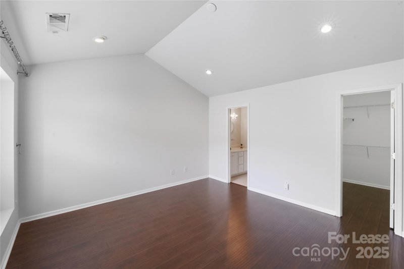 Property image 4 of 11212 Blake Port Court in Covington At Providence, Charlotte, NC 28270