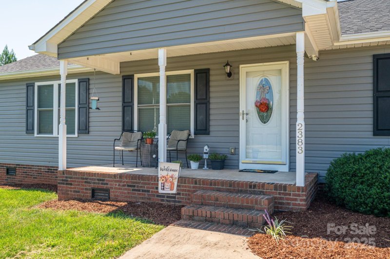 Property image 2 of 2383 Nc 182 Highway in Sunbeam Mini Farms, Lincolnton, NC 28092