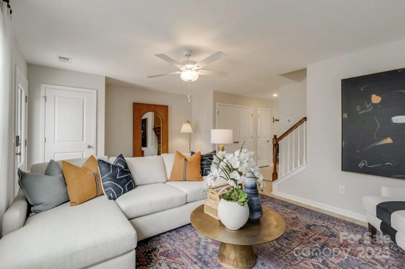 Property image 2 of 2810 Lehigh Road in Sloan Station, Charlotte, NC 28208