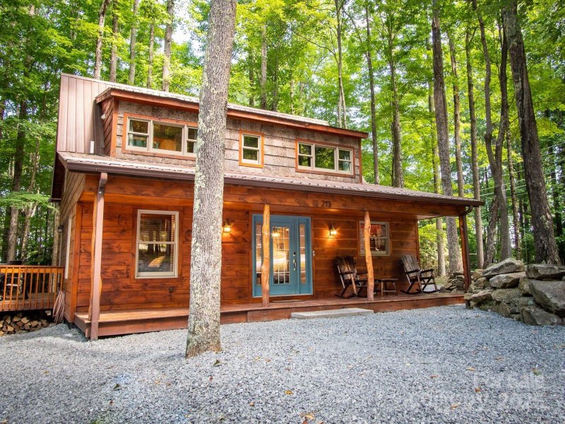 213 Rhododendron Drive