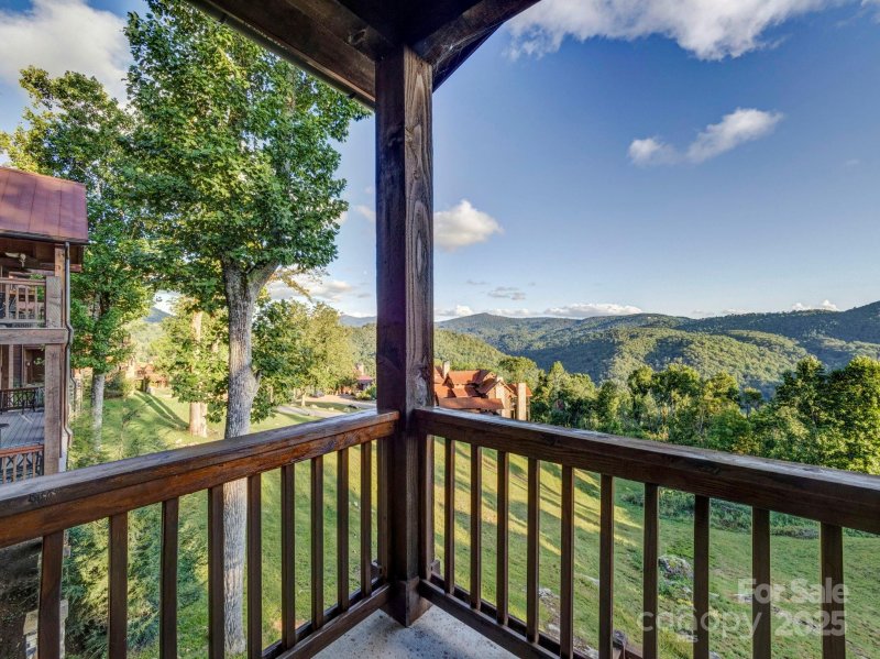 Property image 4 of 180 Eagle Village Circle in The Lodges at Eagles Nest, Banner Elk, NC 28604