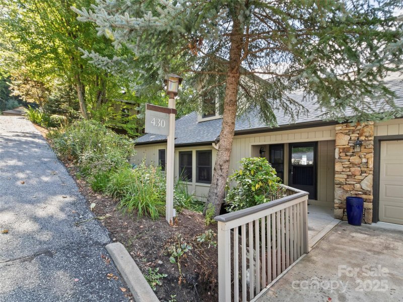 Property image 2 of 430 Rhododendron Lane in Mountain Air, Burnsville, NC 28714