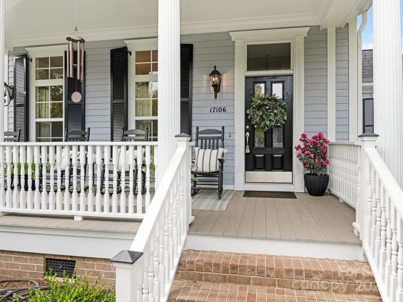 Property image 2 of 17106 Hedgerow Park Road in Ardrey, Charlotte, NC 28277