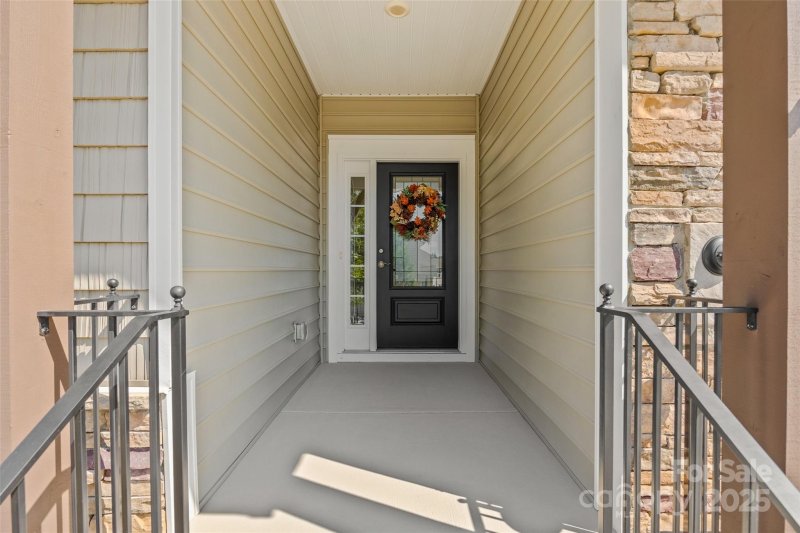 Property image 2 of 2337 Talon Point Circle in Waterside at the Catawba, Fort Mill, SC 29715