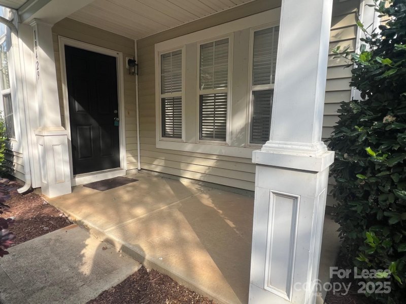 Property image 2 of 18429 Streamline Court in Caldwell Station, Cornelius, NC 28031