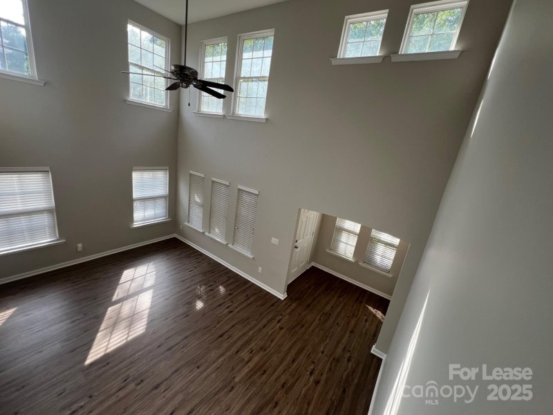 Property image 5 of 18429 Streamline Court in Caldwell Station, Cornelius, NC 28031