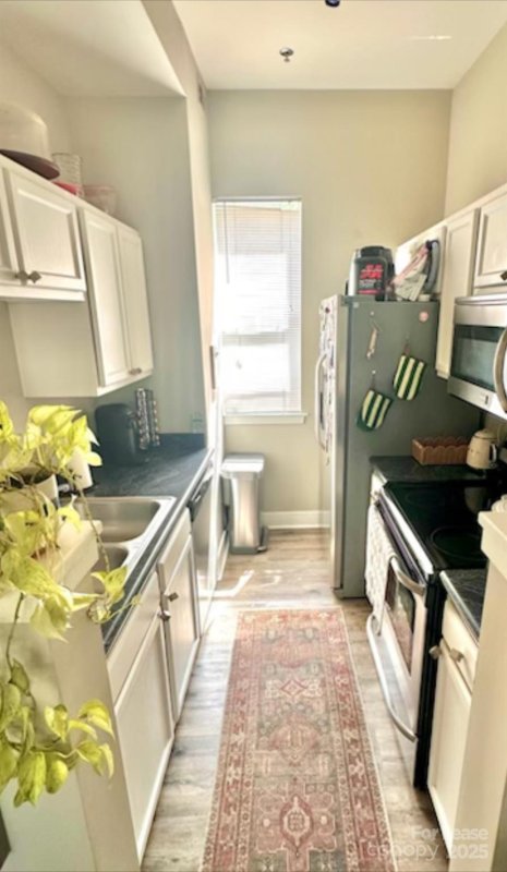 Property image 5 at 2048 Atherton Heights Lane, Charlotte, NC 28203