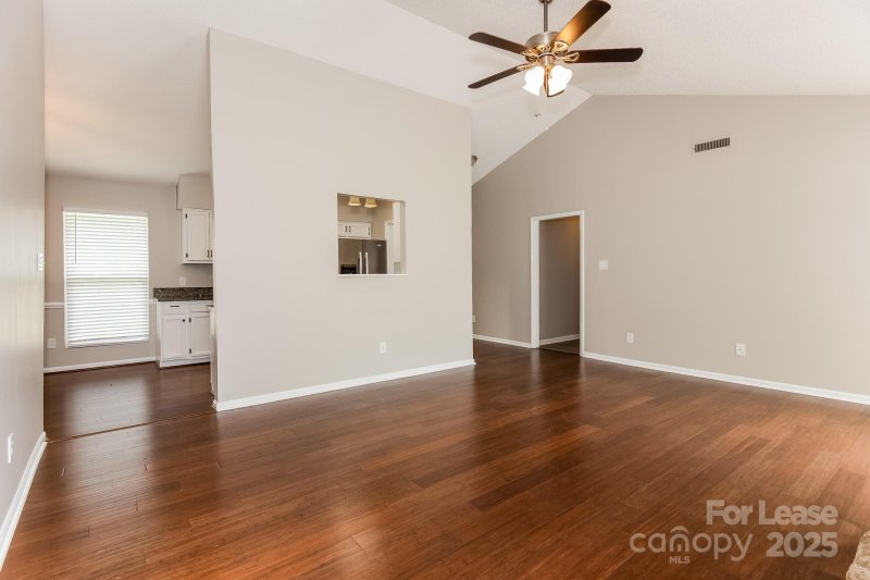 Property image 4 of 115 Topaz Place in Crystal Bay, Mooresville, NC 28117