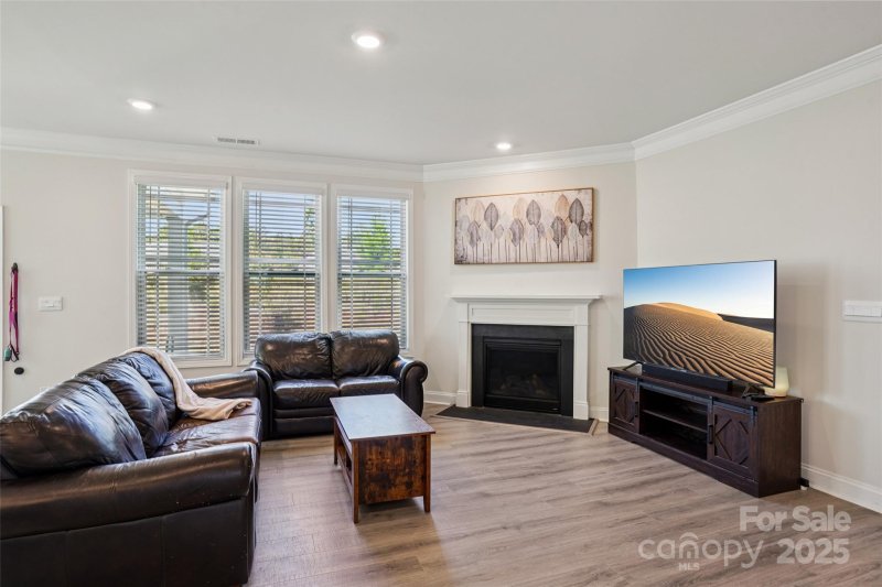 Property image 5 of 160 Saidin Lane in Falls Cove at Lake Norman, Troutman, NC 28166