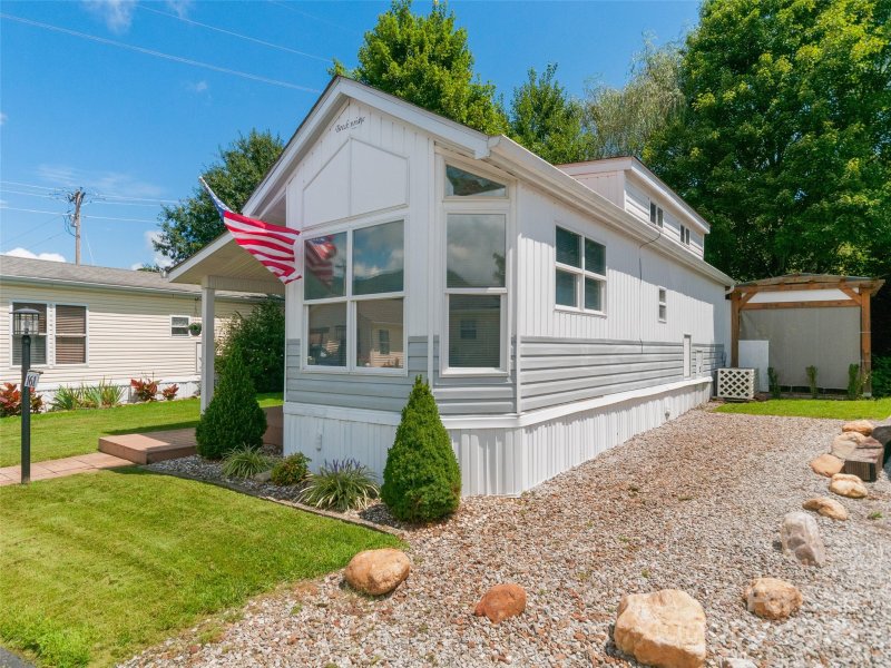 Property image 2 of 161 Summer Place Drive in Summer Place, Waynesville, NC 28785