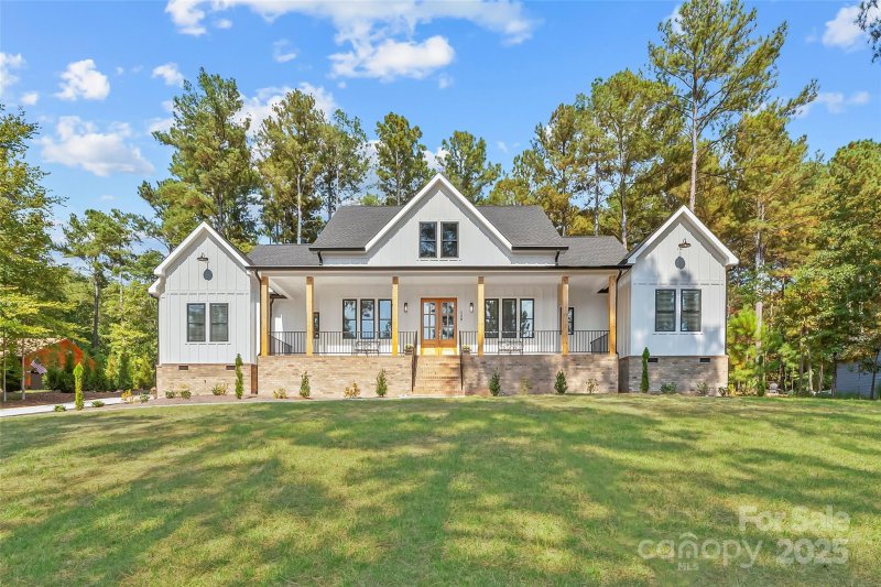 Property image 2 of 129 Greens Road in Anchors Landing, Granite Falls, NC 28630