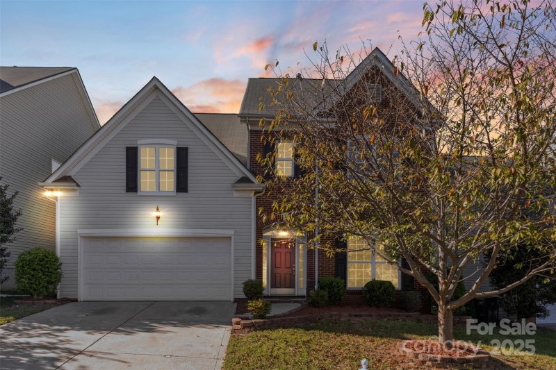 Property image 2 of 11414 Sidney Crest Avenue in Old Stone Crossing, Charlotte, NC 28213