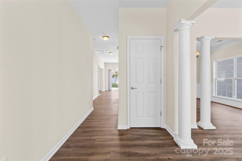 Property image 4 of 11414 Sidney Crest Avenue in Old Stone Crossing, Charlotte, NC 28213