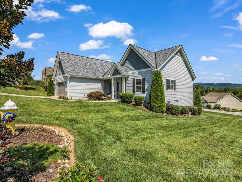 Property image 3 at 492 Blacksmith Run Drive, Hendersonville, NC 28792