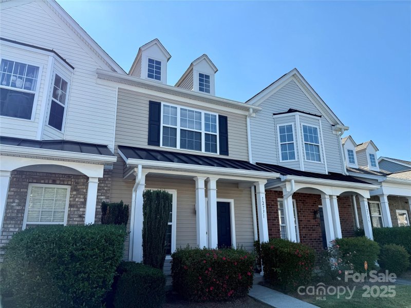 Property image 2 of 12731 Persimmon Tree Drive in Calloway Glen, Charlotte, NC 28273