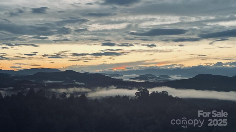 Property image 3 of 334 Scenic Vista Drive in Grandview Peaks, Nebo, NC 28761