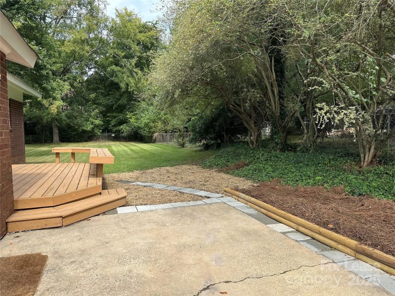 Property image 3 at 803 E John Street, Matthews, NC 28105