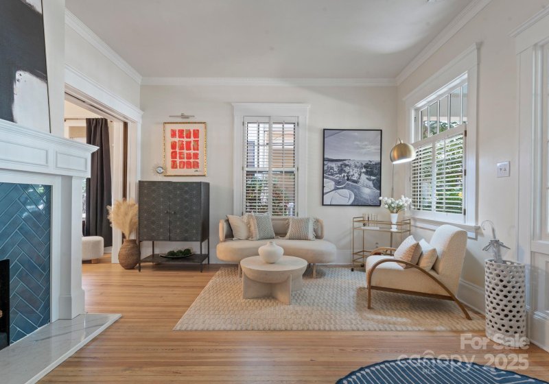 Property image 3 of 504 E Kingston Avenue in Dilworth, Charlotte, NC 28203