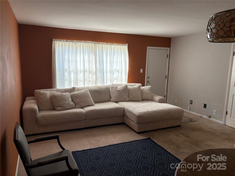 Property image 3 of 4609 Coronado Drive in Coventry Woods, Charlotte, NC 28212