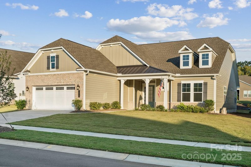 Property image 2 of 1010 Carlyle Lane in Cresswind at Wesley Chapel, Monroe, NC 28110