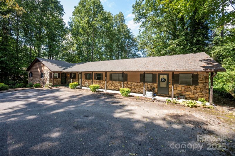 Property image 3 of 31 Unity Court in Timberlake, Etowah, NC 28729