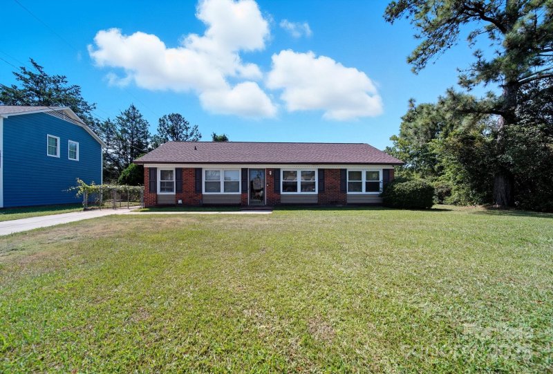 Southland Park, Rock Hill Community