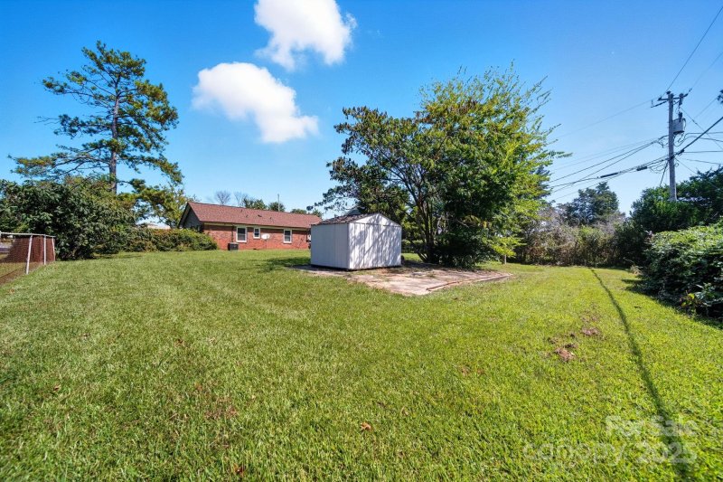 Property image 4 of 1104 Parkmont Lane in Southland Park, Rock Hill, SC 29730
