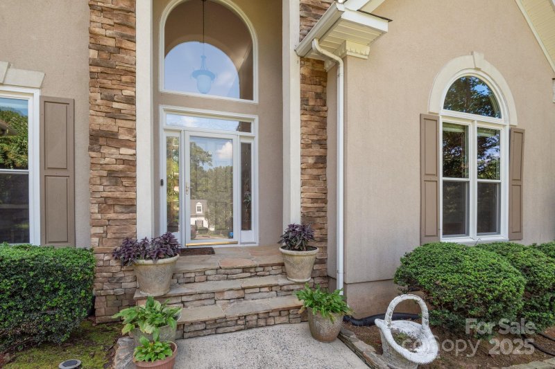 Property image 3 of 115 Haddington Place in Muirfield, Mooresville, NC 28115