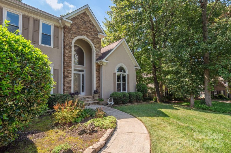 Property image 4 of 115 Haddington Place in Muirfield, Mooresville, NC 28115