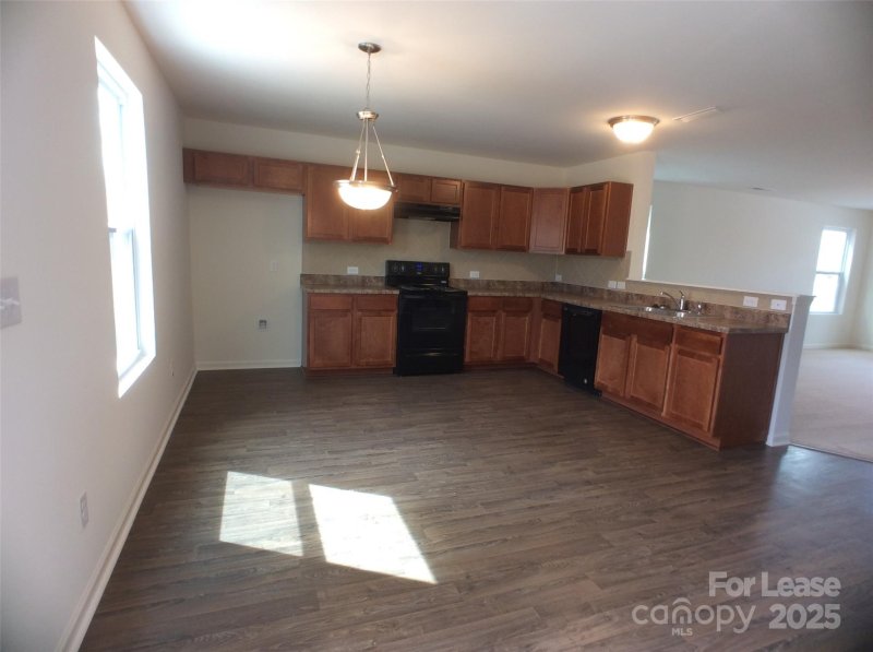 Property image 3 of 9503 Hanberry Boulevard in Villages At Back Creek, Charlotte, NC 28213