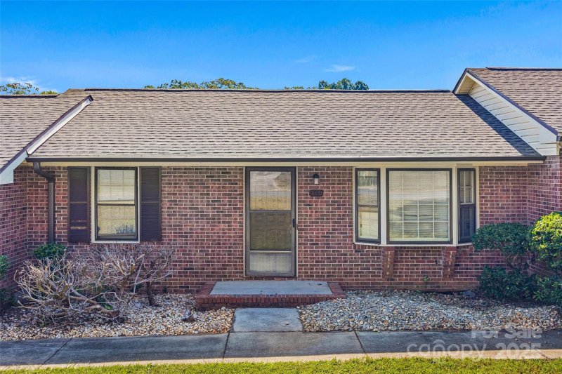 462 Kimbrell Street