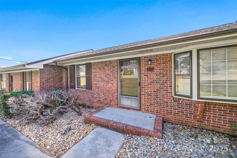 Property image 2 of 462 Kimbrell Street in Willowbrook, Rock Hill, SC 29730