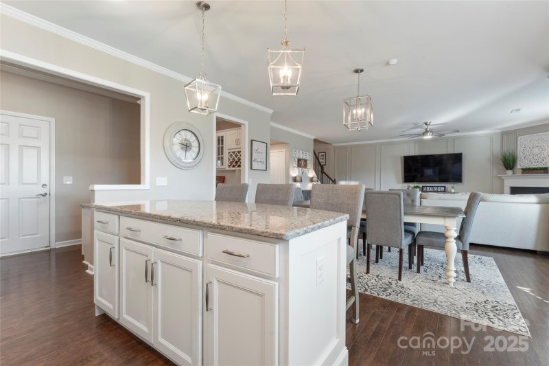 Property image 4 of 12416 Current Drive in Chapel Cove, Charlotte, NC 28278