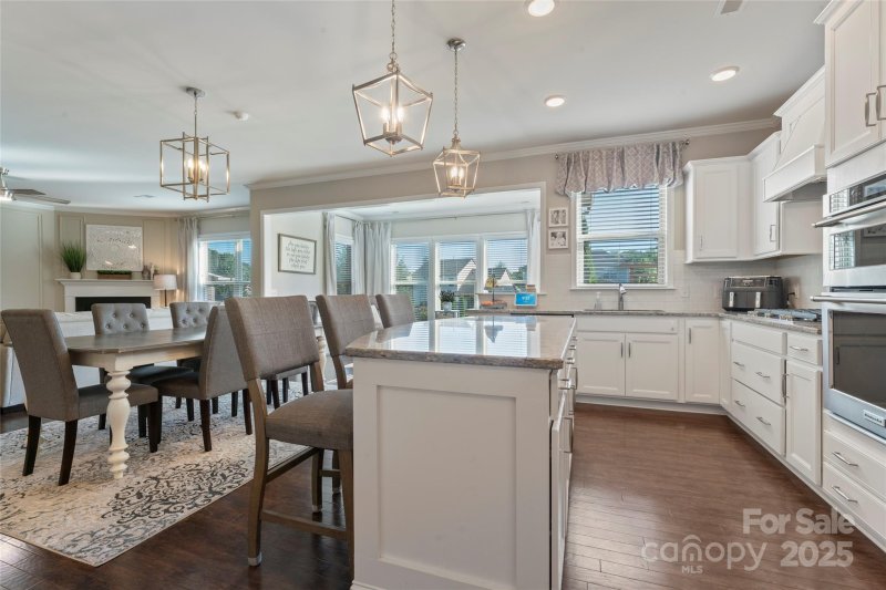 Property image 5 of 12416 Current Drive in Chapel Cove, Charlotte, NC 28278