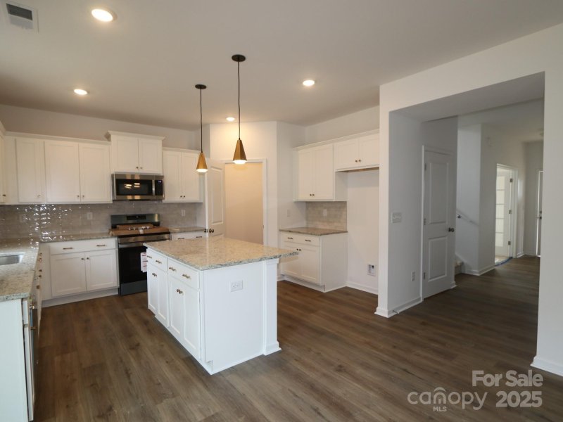 Property image 3 of 1309 Fremont Drive in Canterbury Station, Wingate, NC 28174