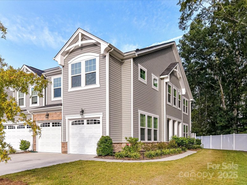 Property image 4 of 5661 De Vere Drive in Somerset, Indian Land, SC 29707