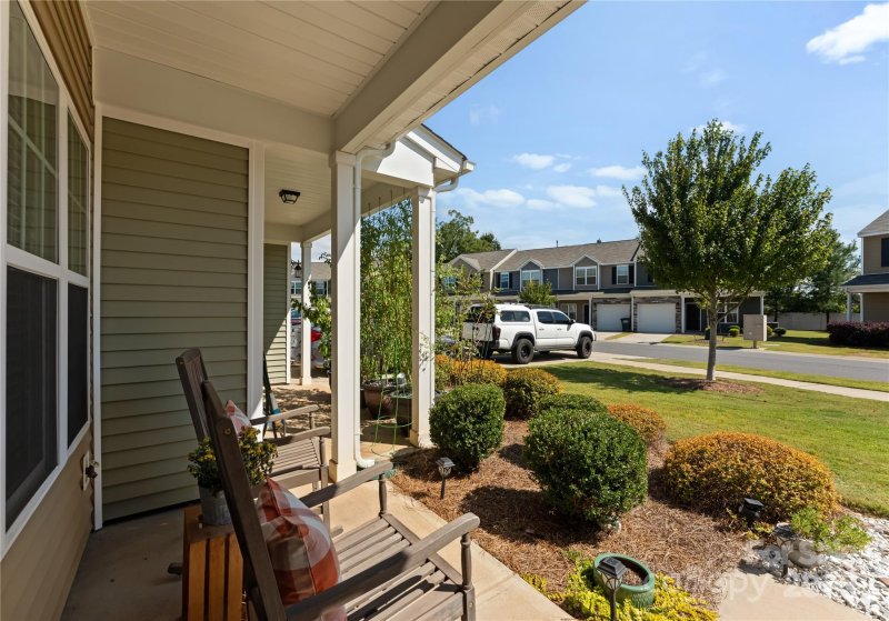 Property image 3 of 7246 Jane Parks Way in McDowell Crossing, Charlotte, NC 28217