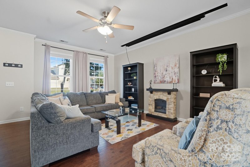 Property image 5 of 456 Spring Gardens Drive in Waters Edge, Belmont, NC 28012