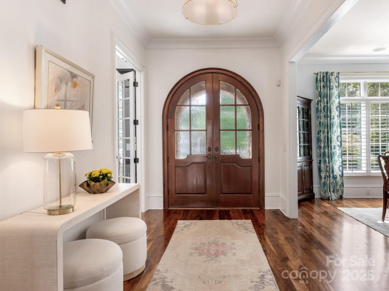 Property image 4 of 2101 Radcliffe Avenue in Myers Park, Charlotte, NC 28207