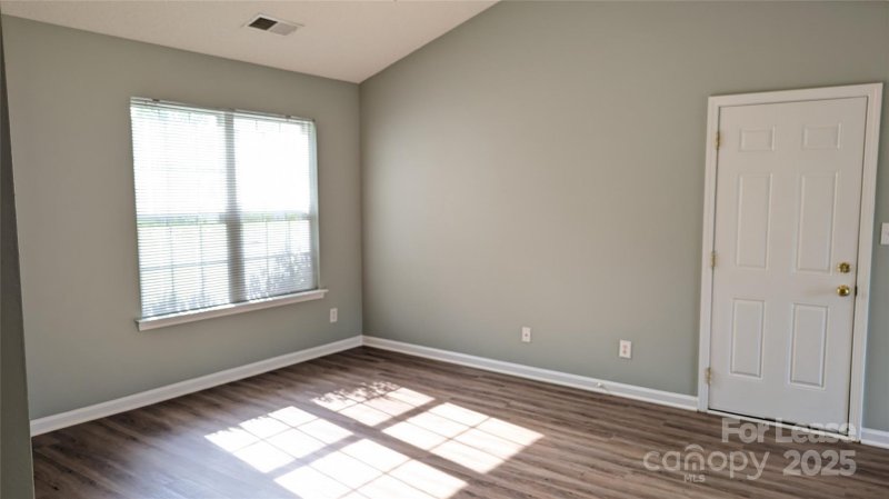 Property image 3 of 111 Sterling Terrace in Tall Oaks, Mooresville, NC 28115