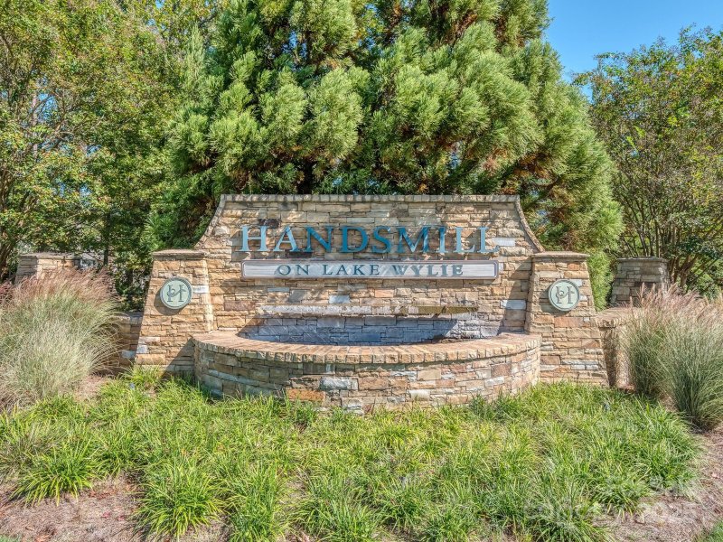3512 Aqua Point Drive